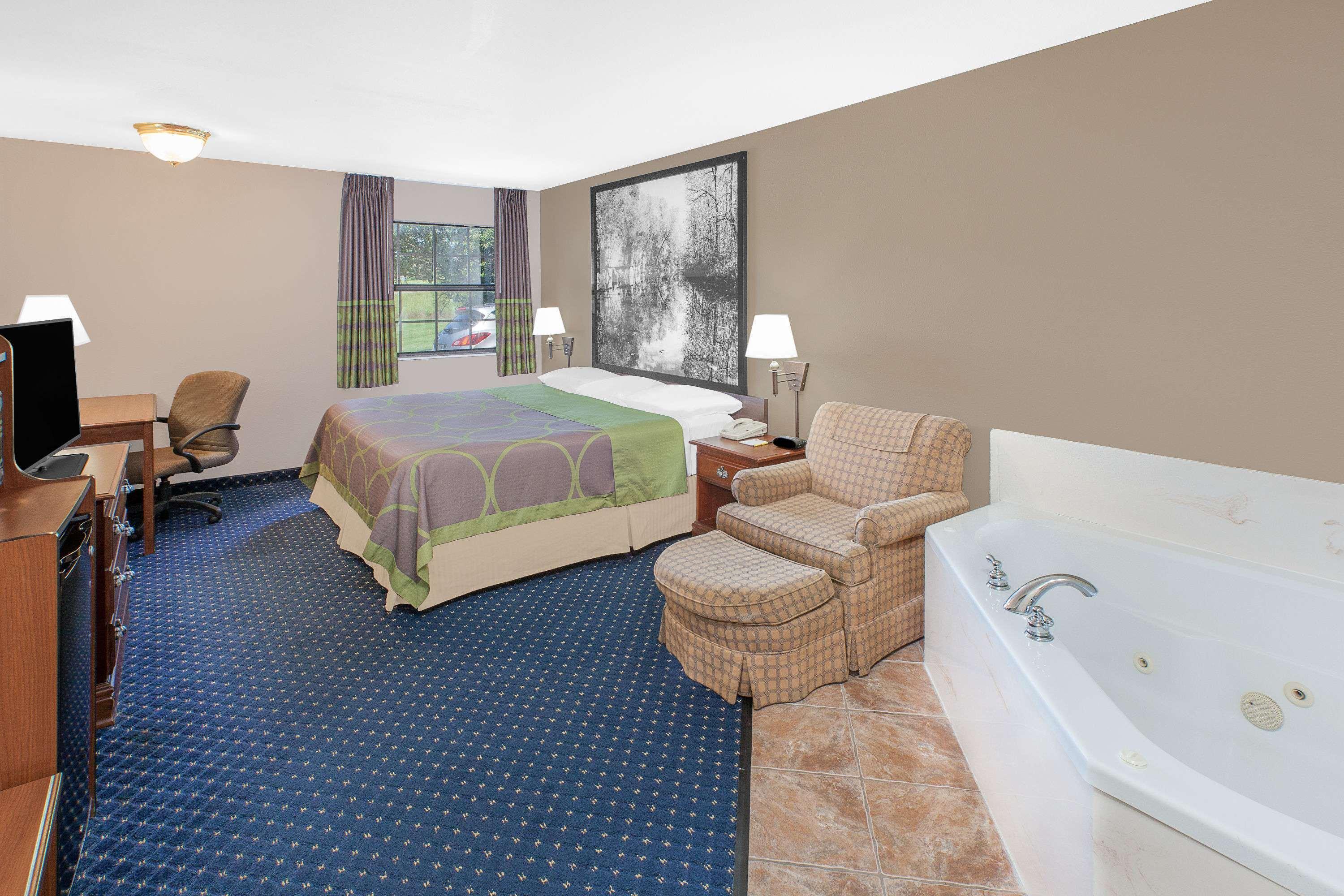 Super 8 By Wyndham Lowell/Bentonville/Rogers Area Exterior foto